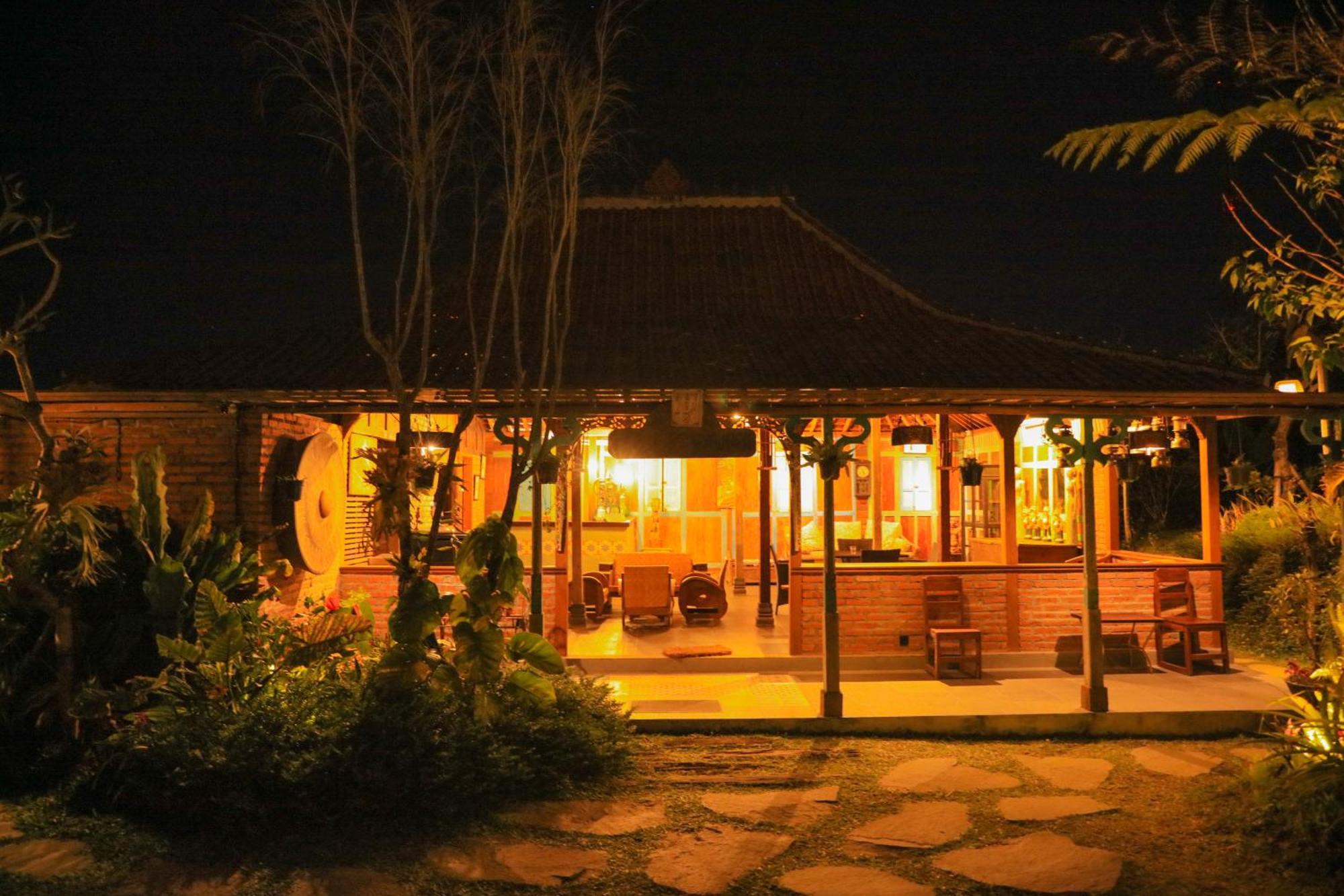 Pondok Kawinaya Сингараджа Экстерьер фото